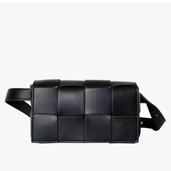 Mini Women's Weave Pack Convertible Crossbody - Picture 5 of 5